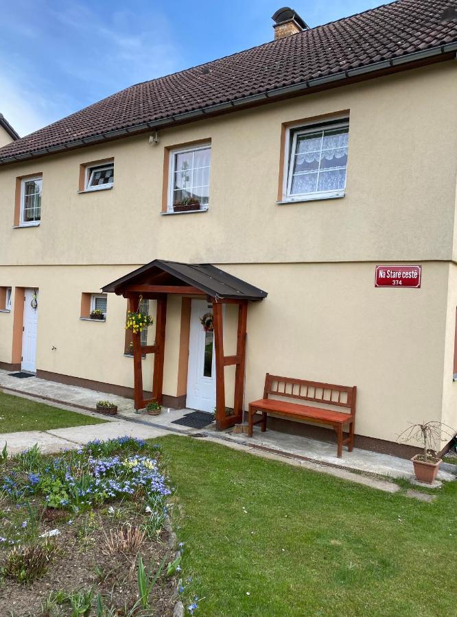 Apartman Karovi Destne v Orlickych horach Dış mekan fotoğraf